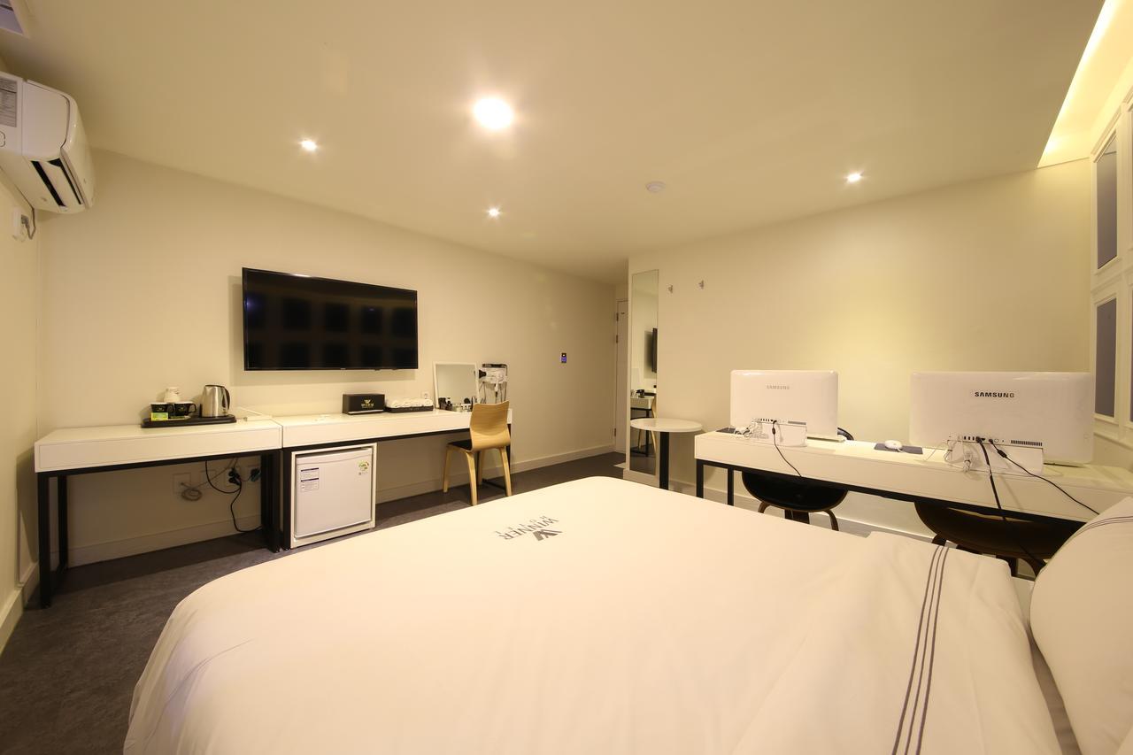 Winner Hotel Jeonju Exteriör bild