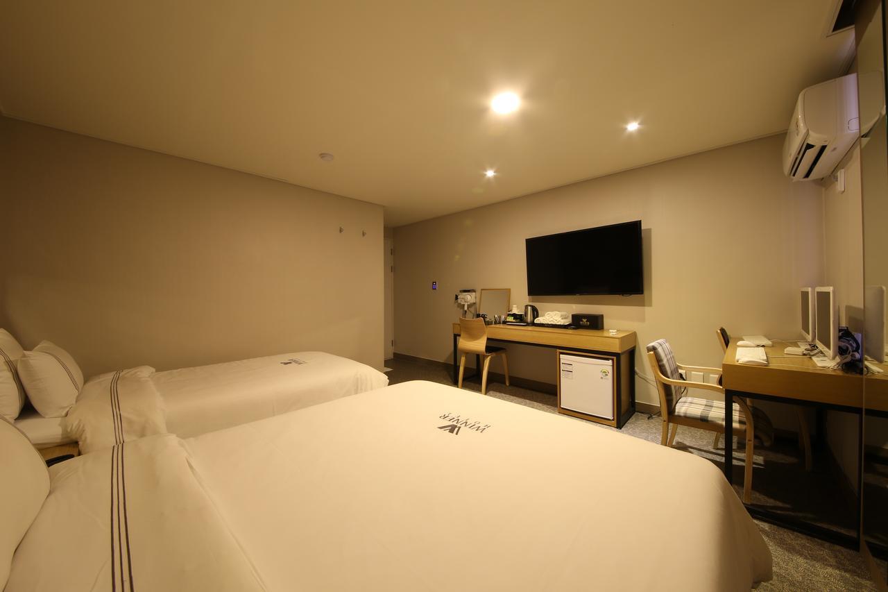 Winner Hotel Jeonju Exteriör bild