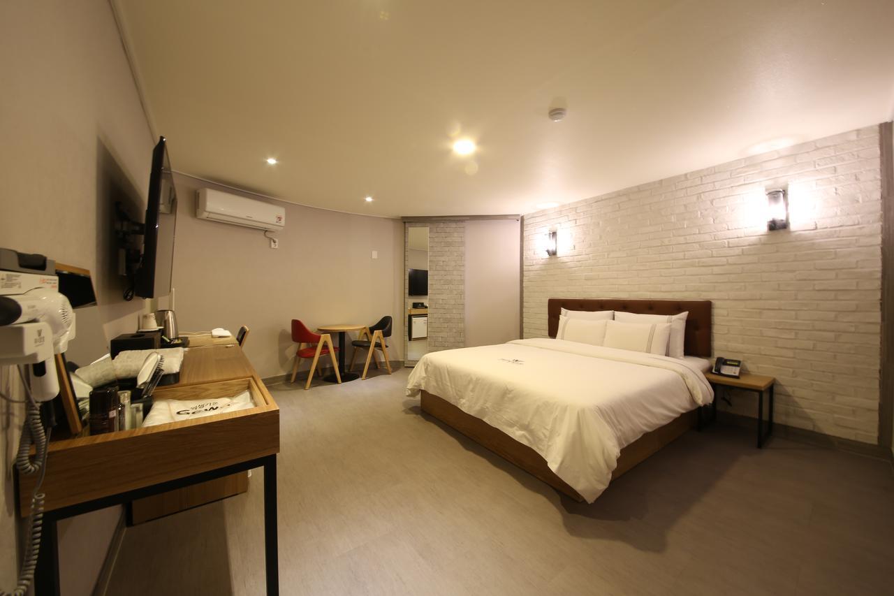 Winner Hotel Jeonju Exteriör bild